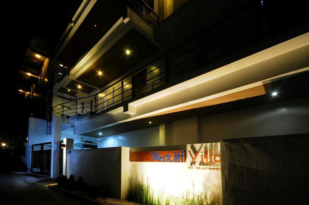 Bluewaves Westcliff Villa Balabag  Dış mekan fotoğraf