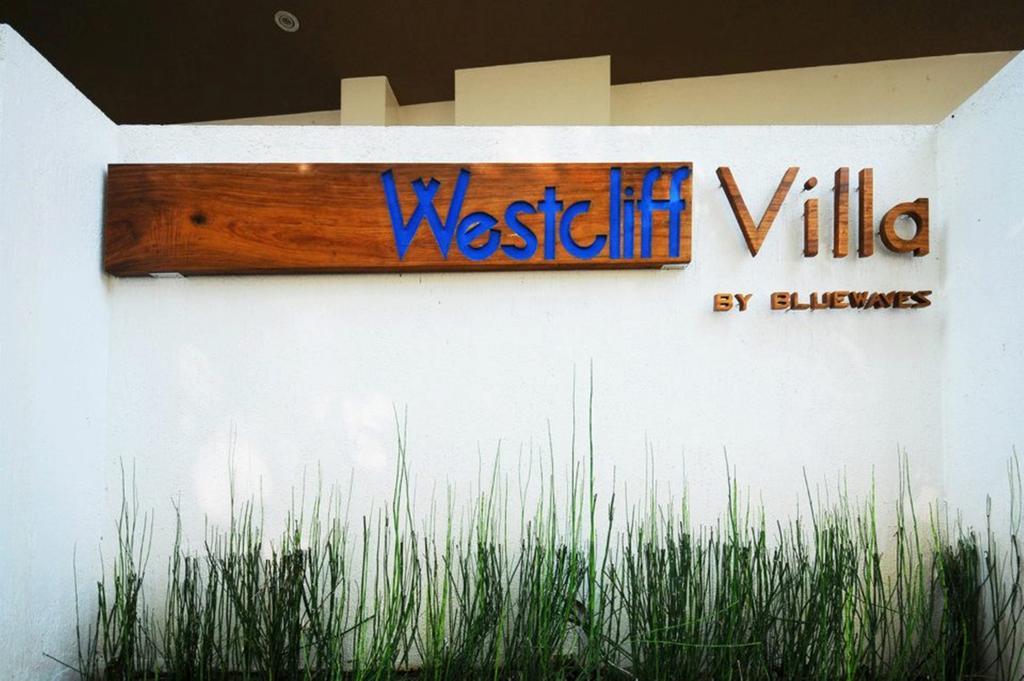 Bluewaves Westcliff Villa Balabag  Dış mekan fotoğraf