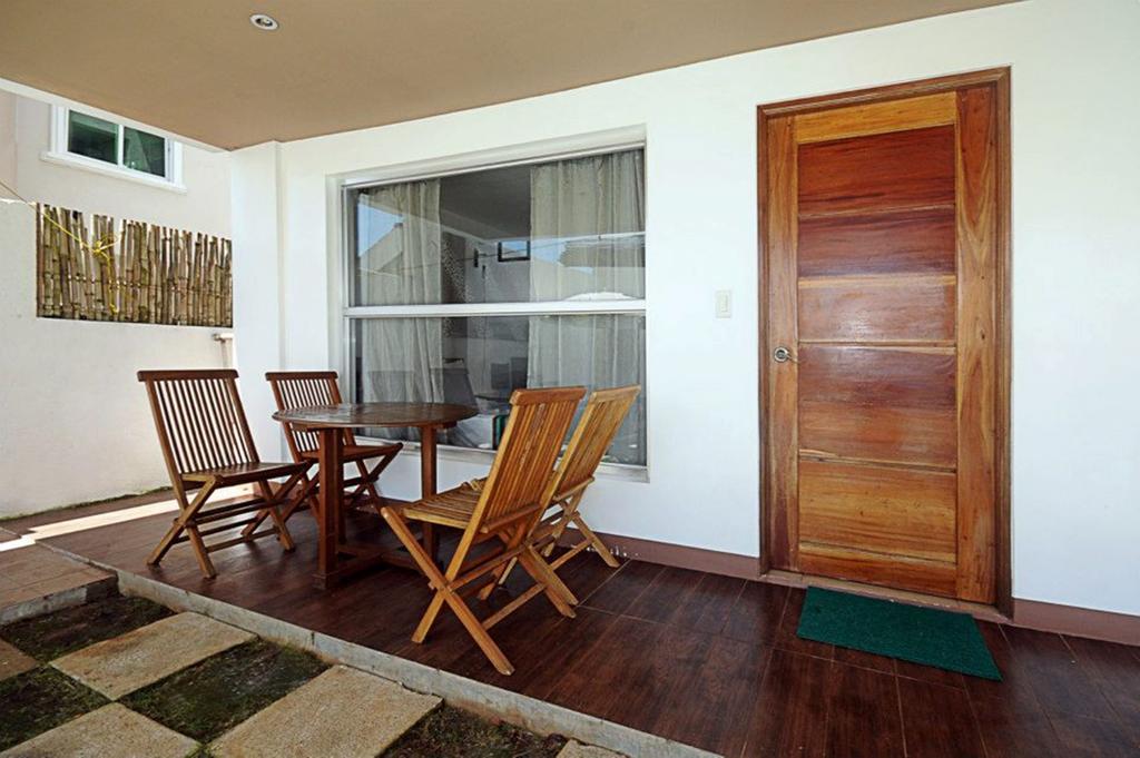 Bluewaves Westcliff Villa Balabag  Dış mekan fotoğraf