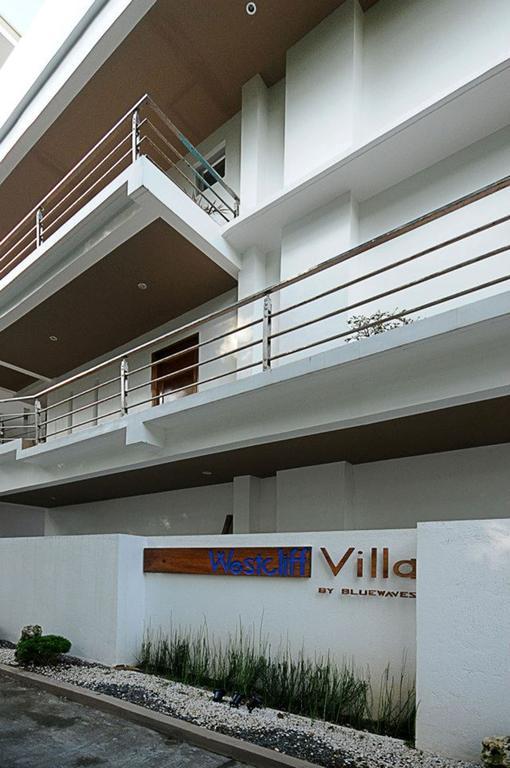 Bluewaves Westcliff Villa Balabag  Dış mekan fotoğraf