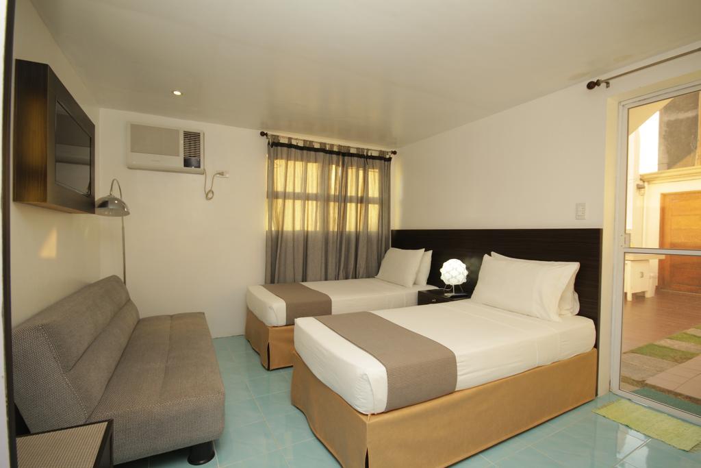 Bluewaves Westcliff Villa Balabag  Dış mekan fotoğraf