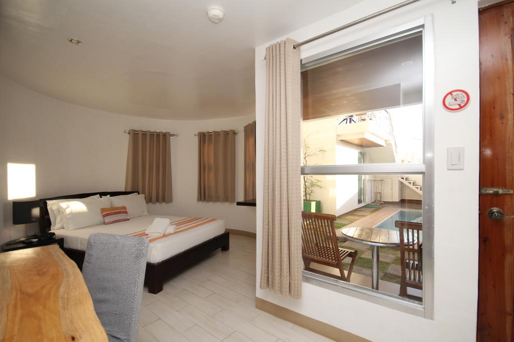 Bluewaves Westcliff Villa Balabag  Dış mekan fotoğraf
