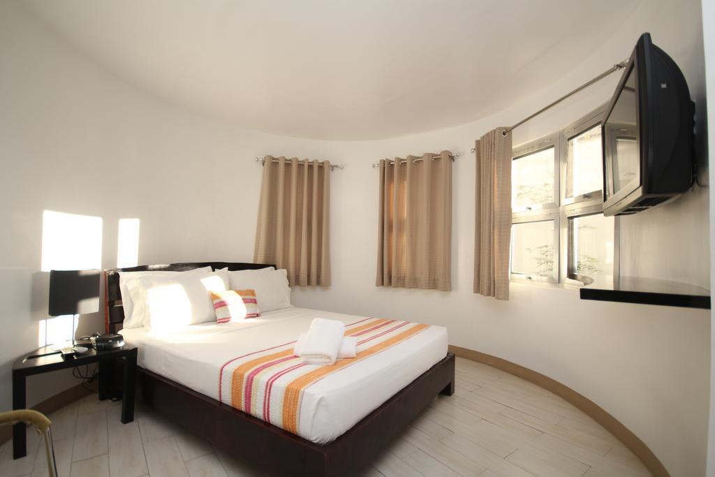 Bluewaves Westcliff Villa Balabag  Dış mekan fotoğraf