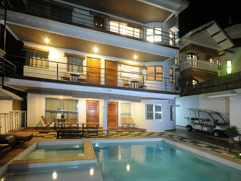 Bluewaves Westcliff Villa Balabag  Dış mekan fotoğraf